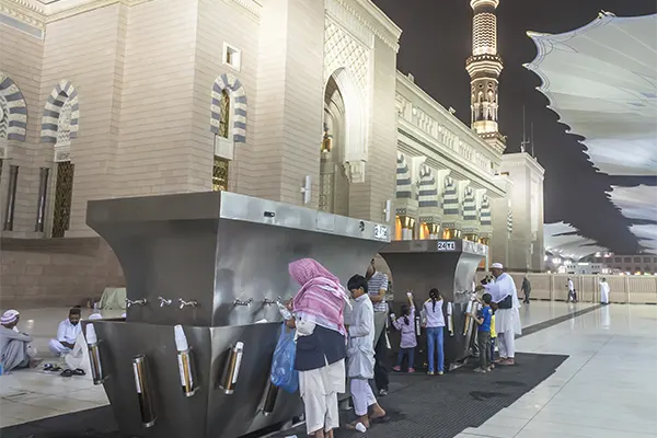 tips for umrah travelers